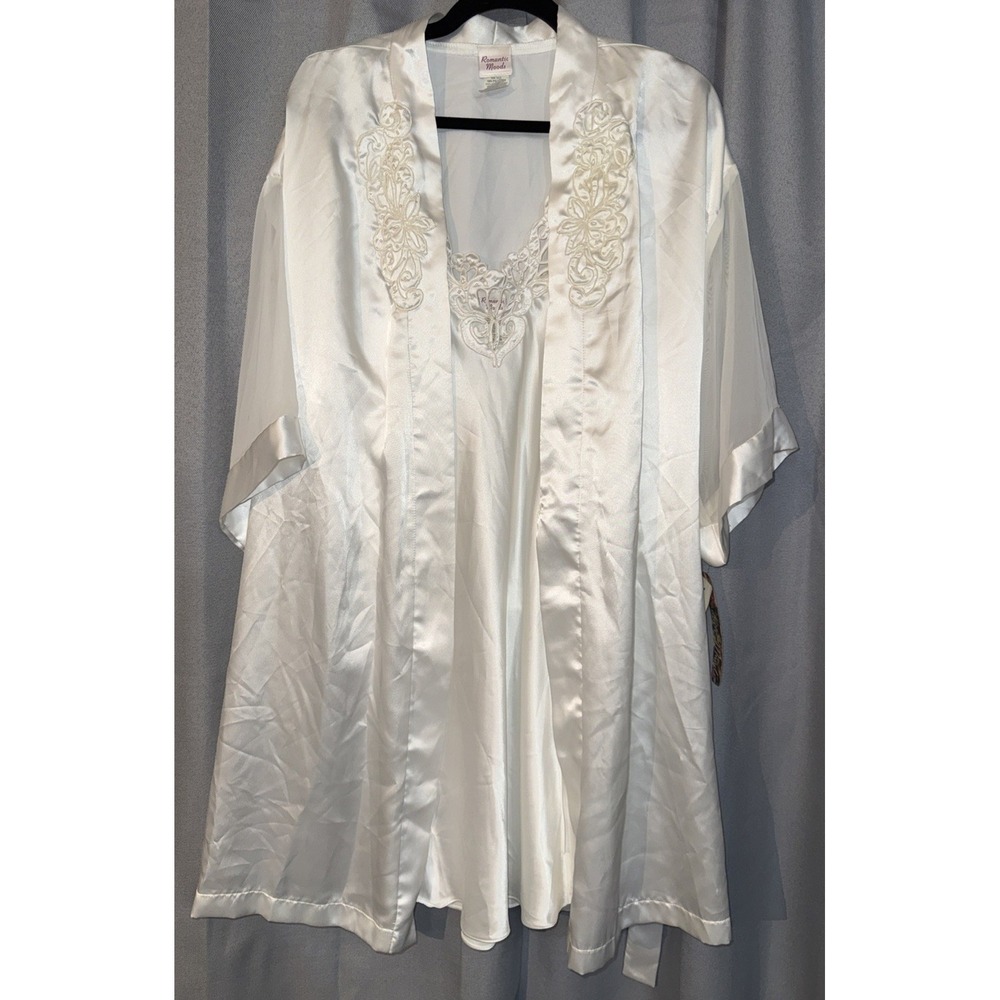 VTG NWT 80s Montgomery Ward Romantic Moods Ivory Satin Nightgown Robe Set Medium